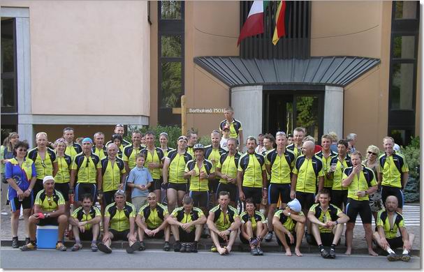 Radsportfreunde in Casola Valsenio